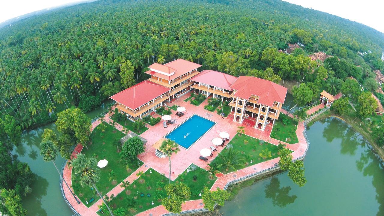 Isola Di Cocco Ayurvedic Beach Resort Poovar Eksteriør billede